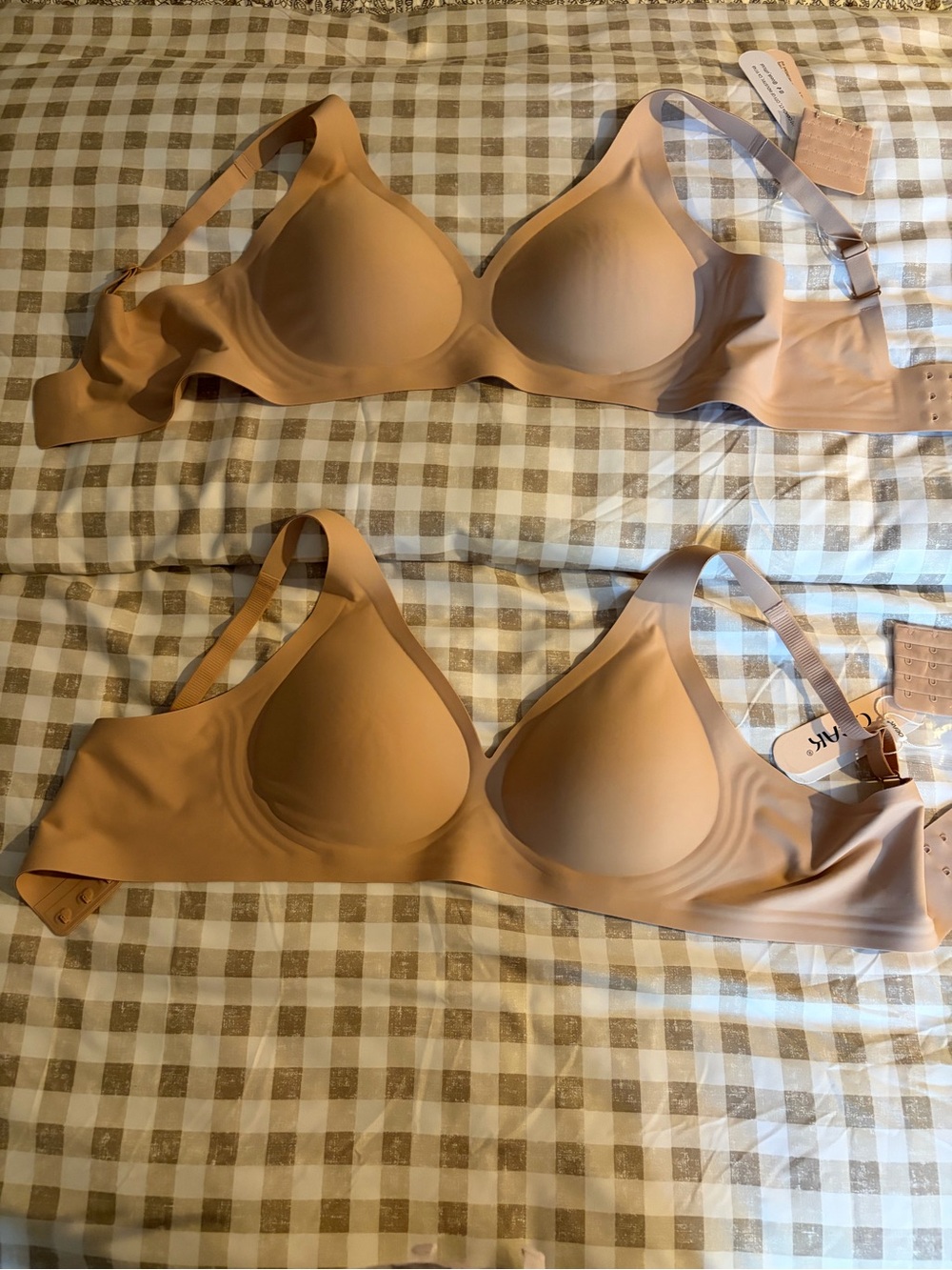 Everyday Smooth T-Shirt Bra in Light Nude - Soft Support set of 2. New with tags